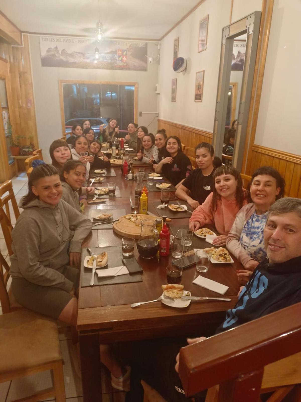 Hostal Alcazar Puerto Natales Eksteriør bilde